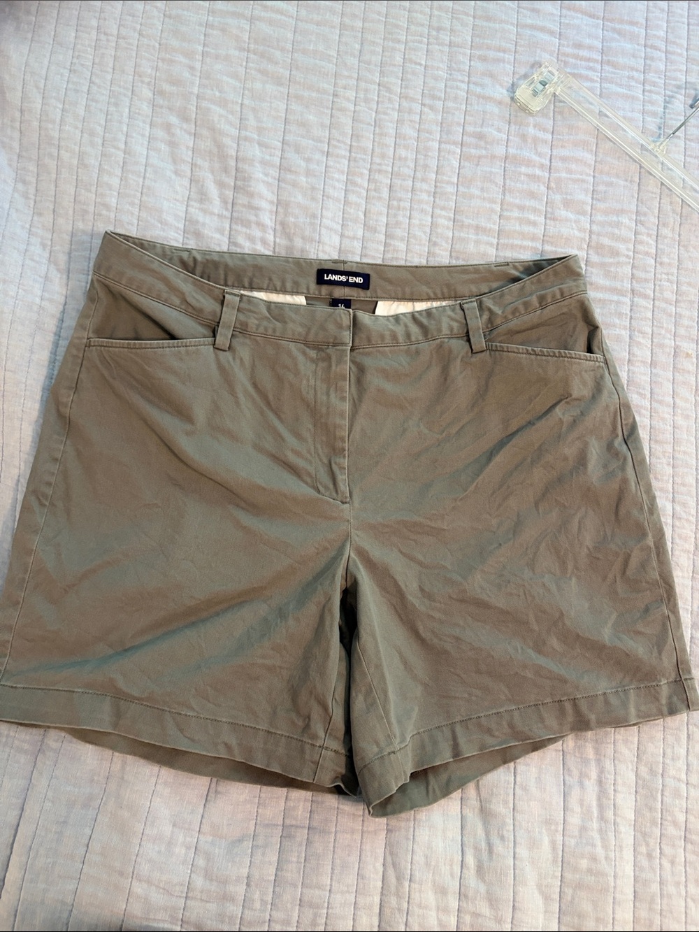 Lands' End Women's Olive Shorts 6 inch